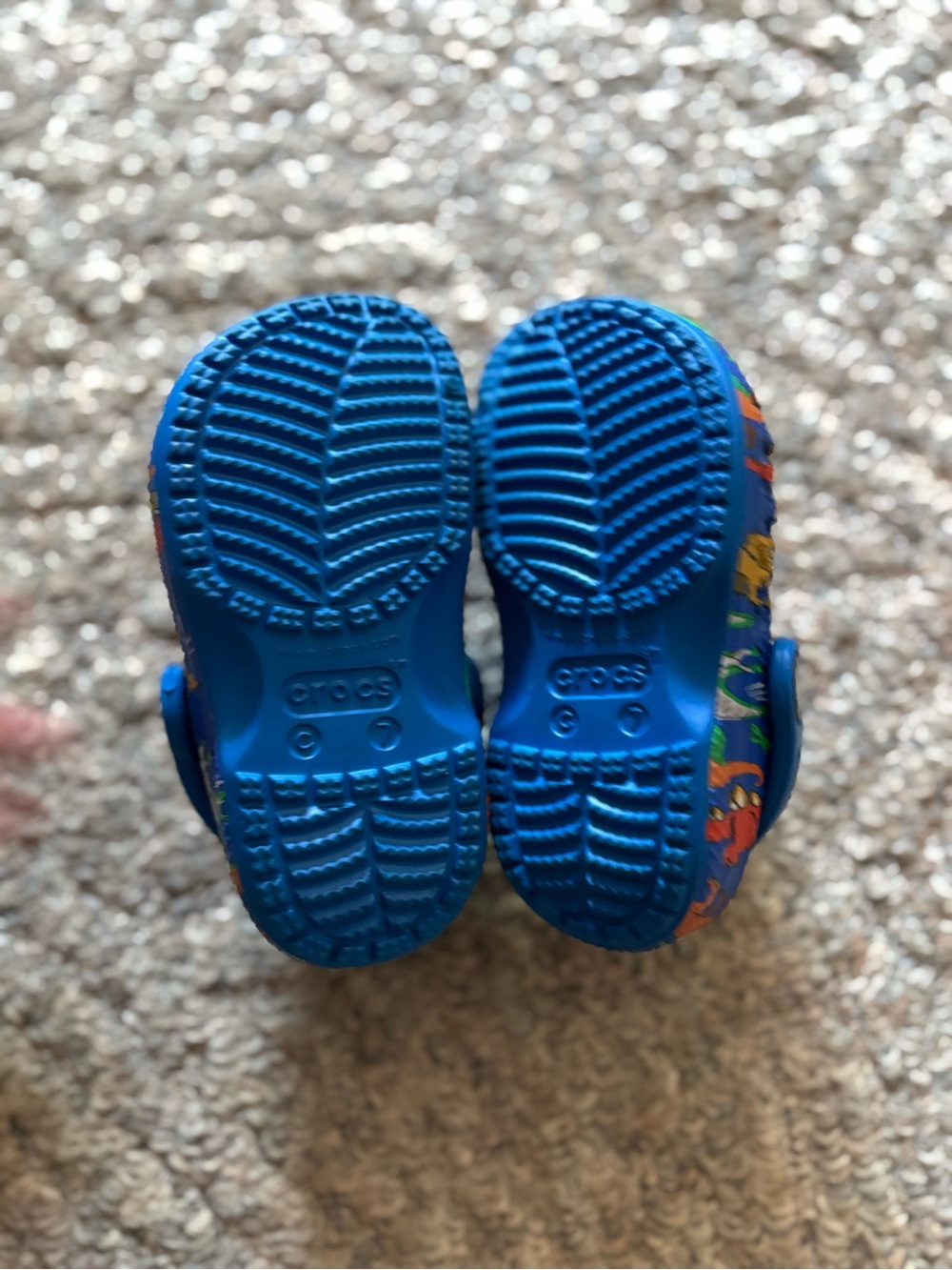 CROCS Kids Blue Clog with Colorful Dinosaur Print - Picture 5 of 6